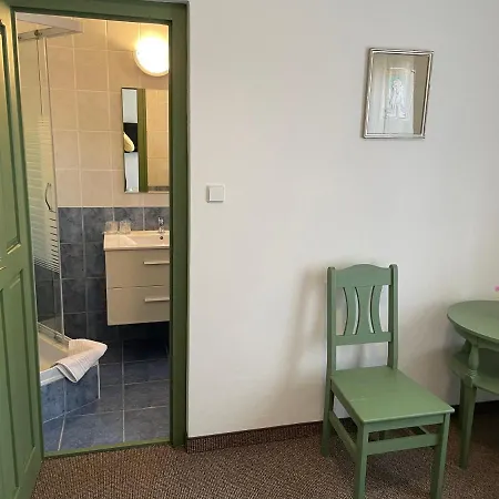 Astoria 4*