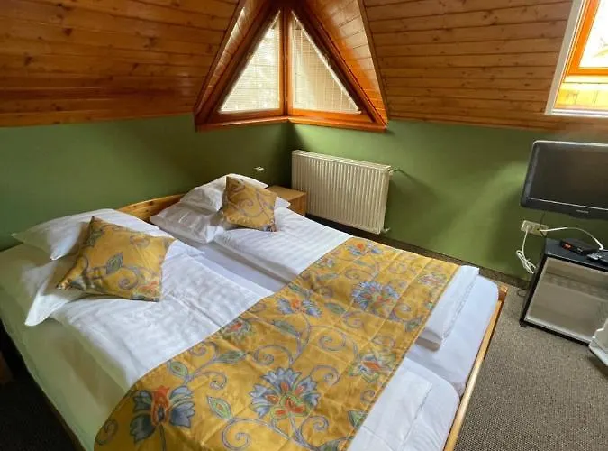 Astoria Bed & Breakfast Balatongyörök