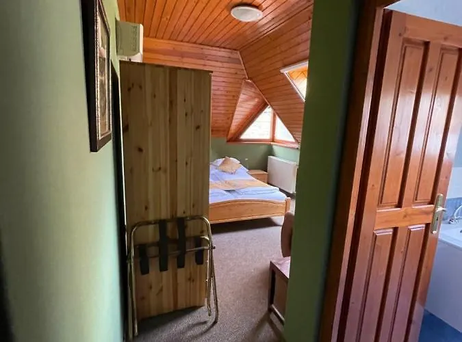 Astoria Bed and Breakfast